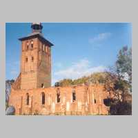 111-1124 Die Ruine der Wehlauer Kirche im Oktober 2002 (Foto Kenzler).jpg